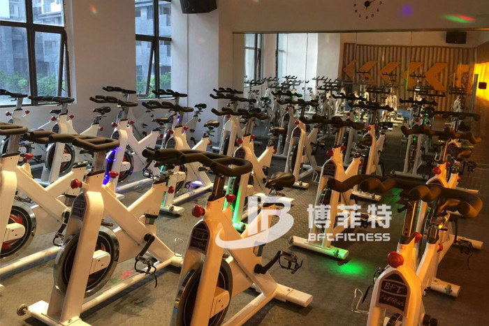 妖精视频污网站健身器材